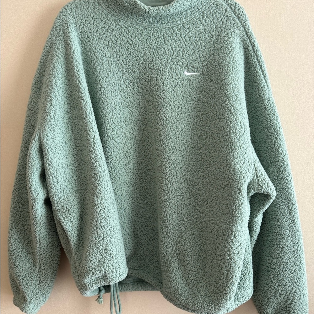 Nike Therma-Fit Sage Green Sherpa Fleece Pullover